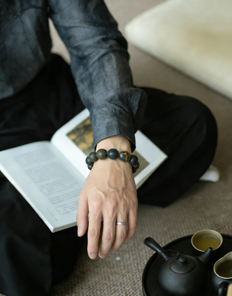 Wearable Aromatherapy: How TCM Herbal Bracelets Redefine Fragrance Beyond Traditional Scents